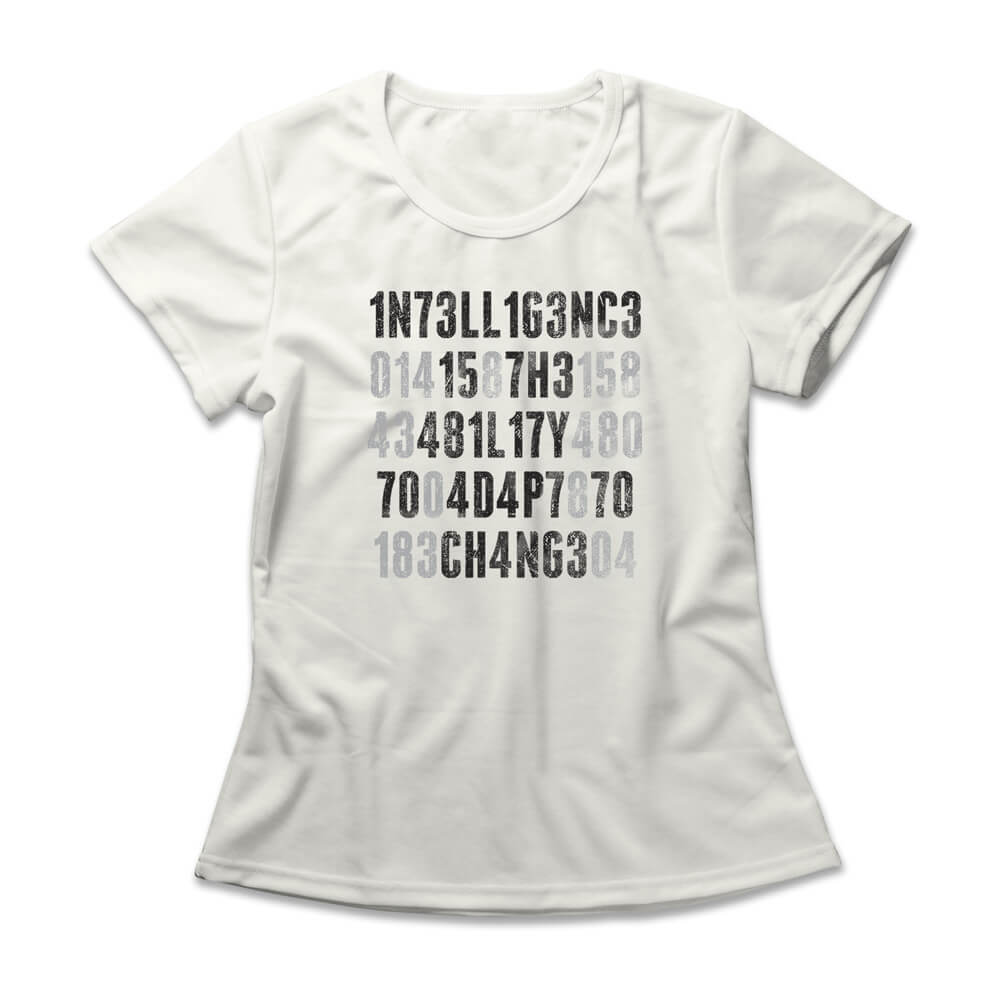 Camiseta Feminina Adapt To Change