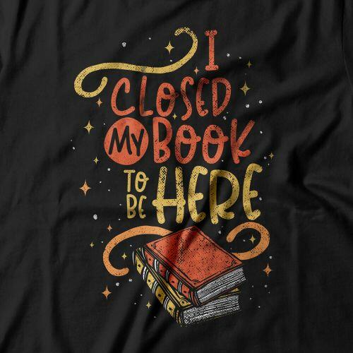 Camiseta Feminina Closed My Book