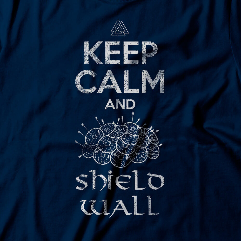 Camiseta Feminina Keep Calm And Shield Wall