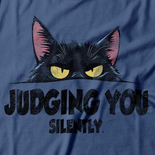 Camiseta Judging You Silently