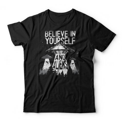 Camiseta Believe In Aliens