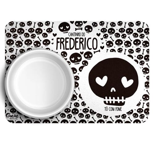 Kit Para o Pet Caveiras: Bandana + Plaquinha + Tapete para Refei��es