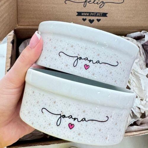Kit Comedouro e Bebedouro Personalizados Com o Nome do Pet - Dupla de Tigelas de Cer�mica para Pets - Cole��o Patinha