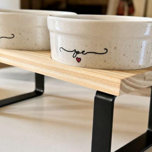 Kit Comedouro e Bebedouro de Cerâmica com Nome do Pet - Coleção Patinha