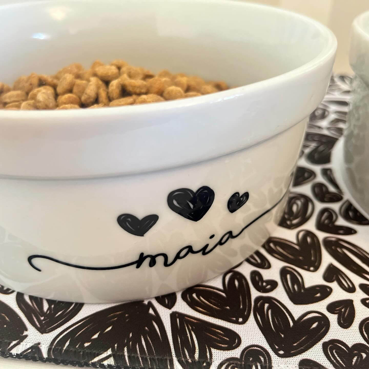 Tapete Duplo Antiderrapante Personalizado para Comedouro e Bebedouro - Três Corações