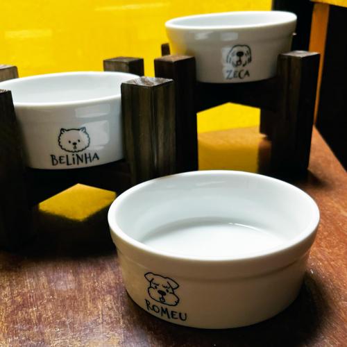 Comedouro/Bebedouro Personalizado Com o Nome do Pet - Tigela de Cerâmica para Pets - Pinscher
