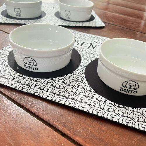 Tapete para Comedouro Personalizado - Antiderrapante- Vira Lata Pelo Curto