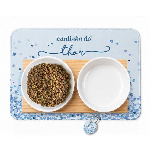 Cantinho Completo Personalizado Corações Rosas ou Azuis - Comedouro, Bebedouro, Suporte Duplo, Tapete Antiderrapante e Plaquinha de Identificação