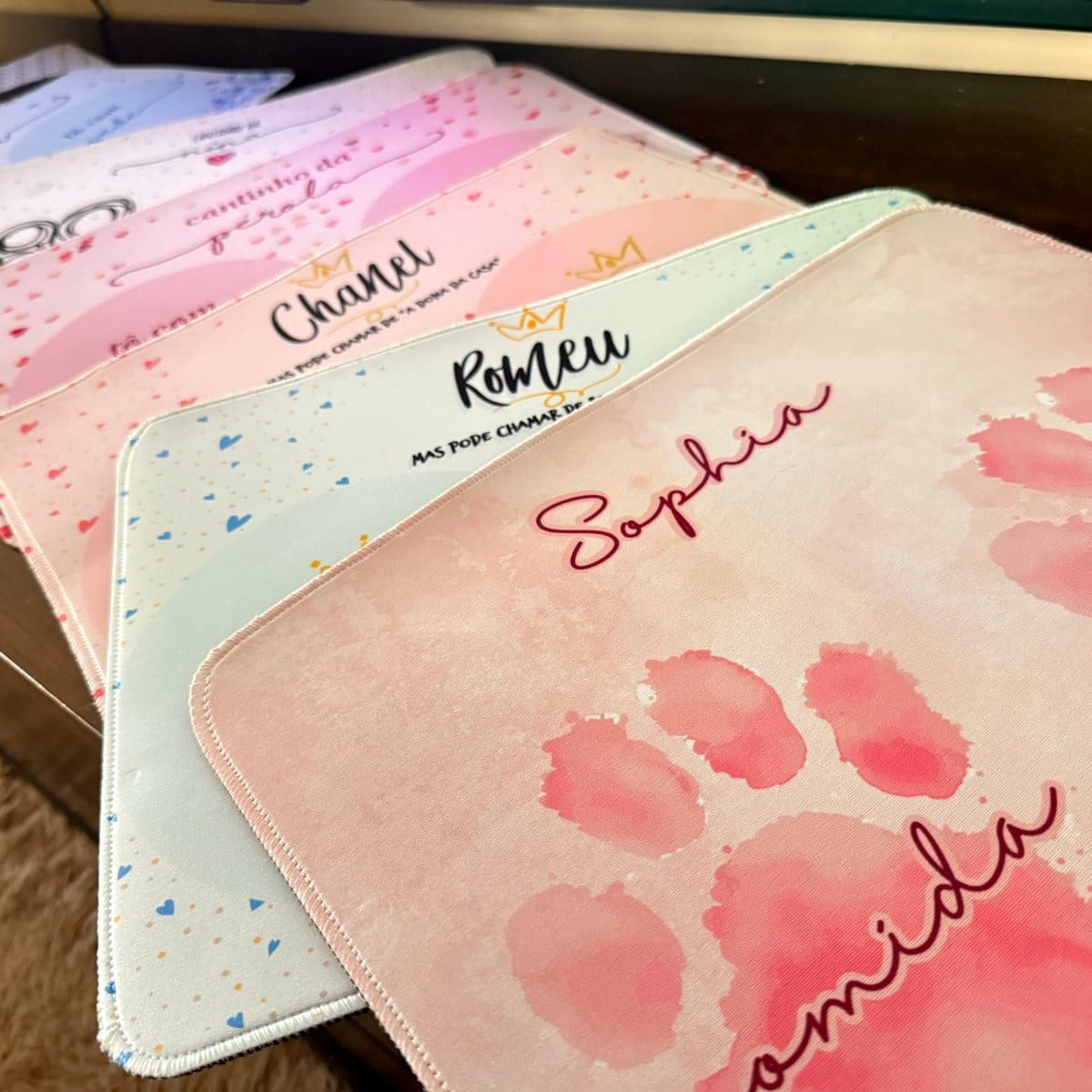 Tapete Individual Antiderrapante Personalizado - Patinha Aquarela Azul ou Rosa