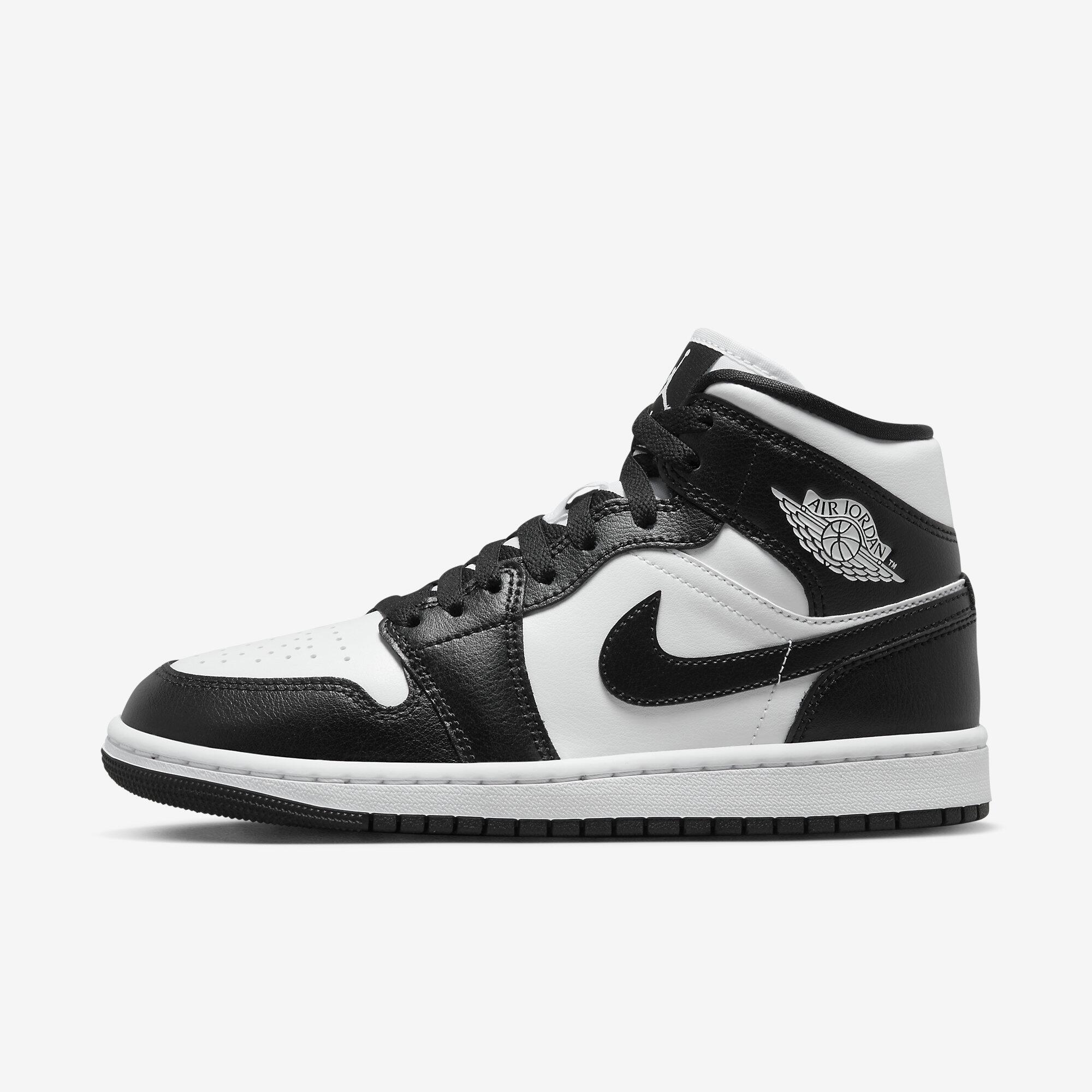 Nike Air Jordan 1 スパイク ブラック/ホワイト Tênis Air Jordan 1 Mid Panda - Preto e Branco | Sneakers New