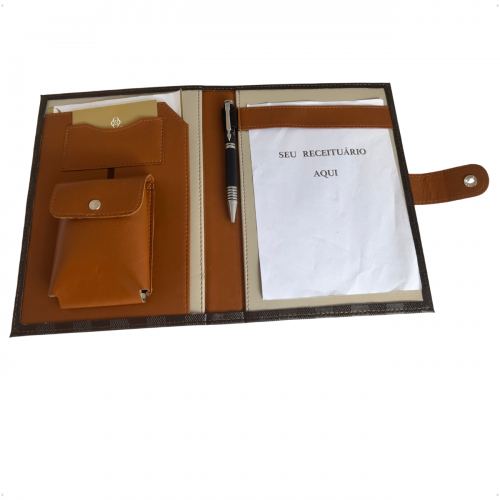 Porta Receituário em Vinil Xadrez Marrom BR