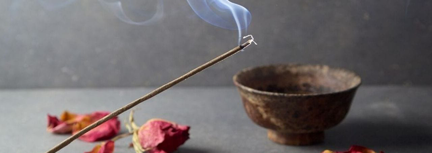 Qual a finalidade do incenso na medita��o?