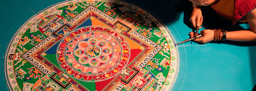 MANDALA TERAPIA: CONHEÇA ESSE TIPO DE MEDITAÇÃO ATIVA