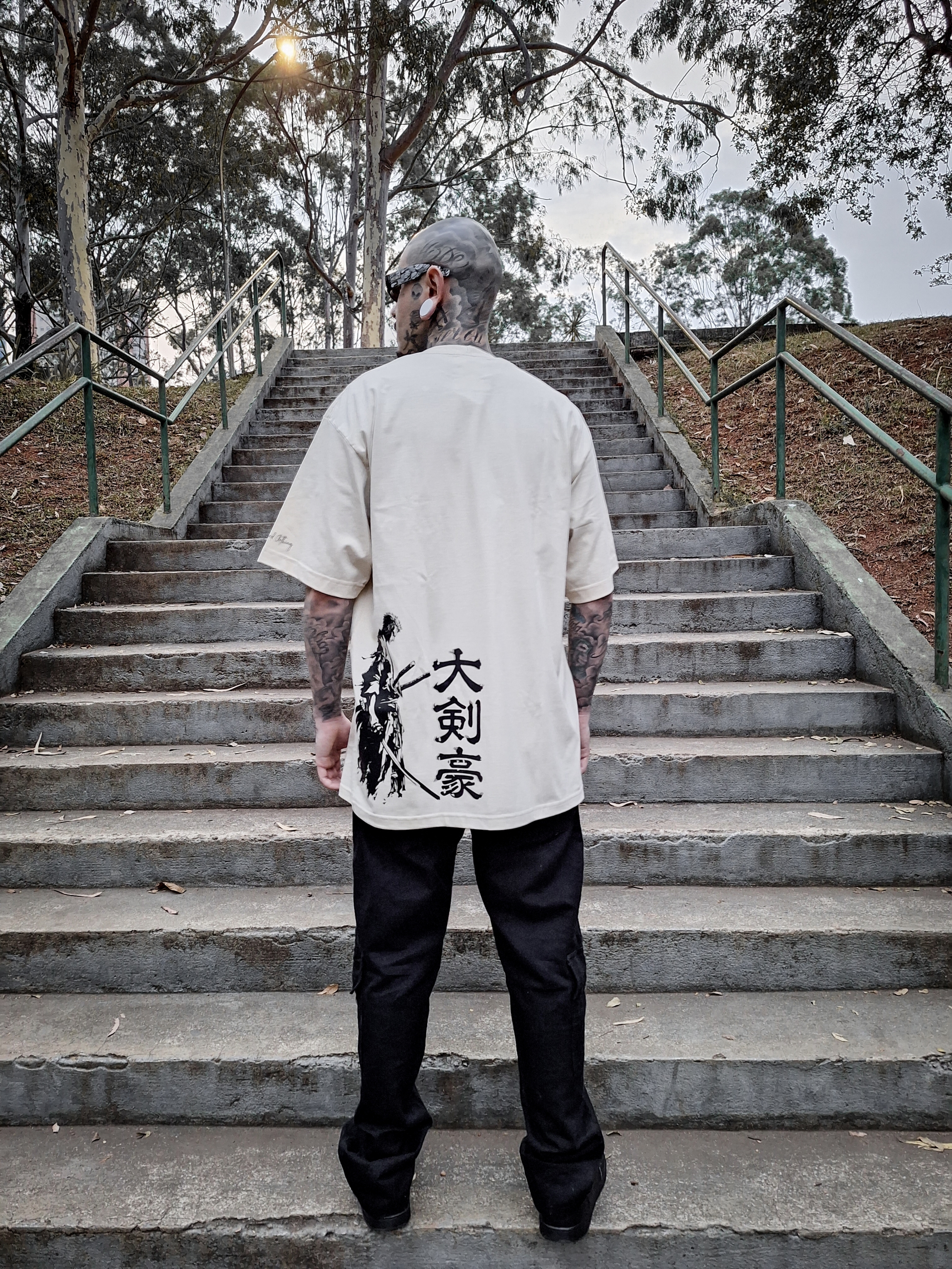 Comprar Camiseta Oversized Zoro - a partir de R$108,92