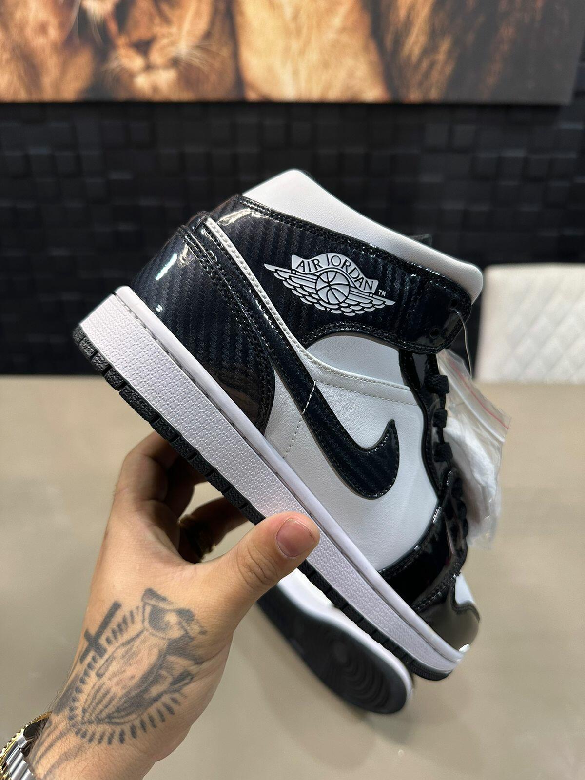 Comprar Tênis Nike Air Jordan 1 Mid SE 