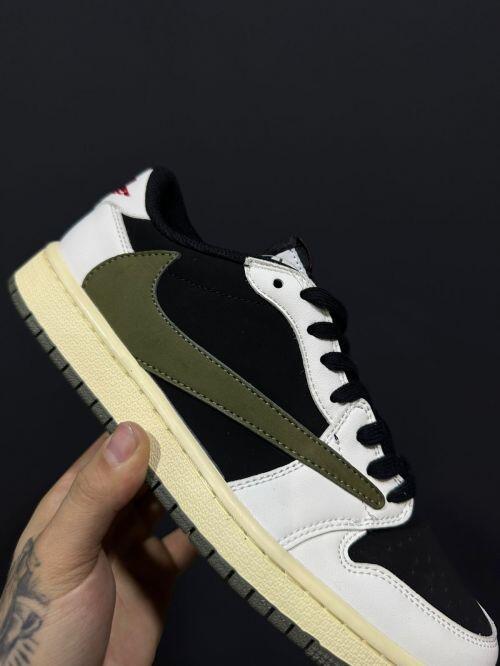 Comprar Travis Scott X Air Jordan 1 - R$800,00