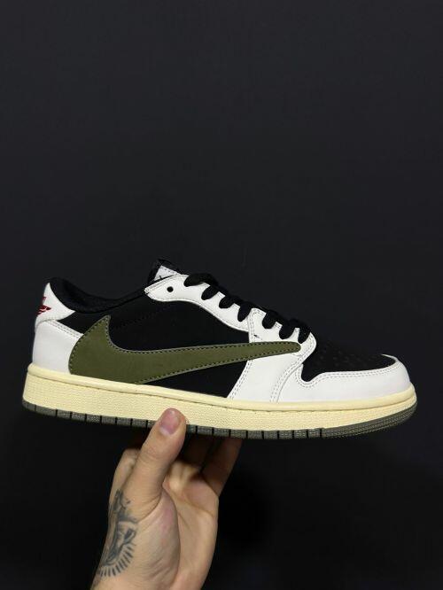 Comprar Travis Scott X Air Jordan 1 - R$800,00