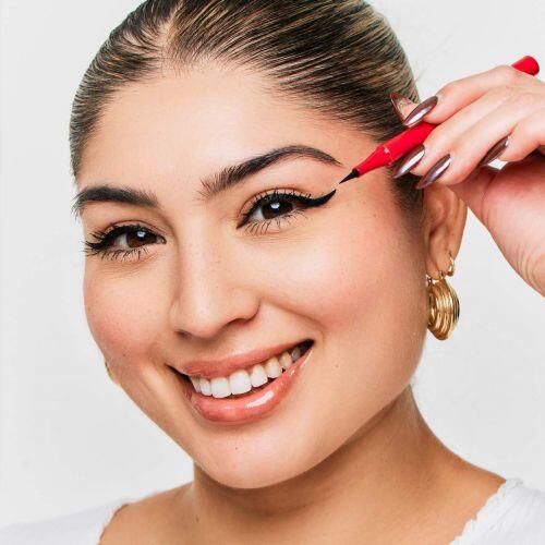 ONE/SIZE - POINT MADE WATERPROOF LIQUID EYELINER PEN