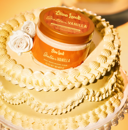 TREE HUT- GOLDEN VANILLA DAILY MOISTURIZING SCRUB