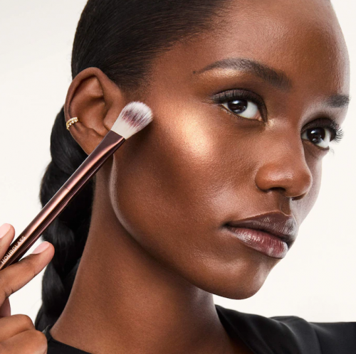 HOURGLASS- NO. 16 HIGHLIGHTER BRUSH