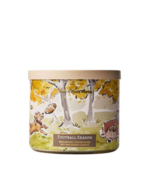 BATH & BODY WORKS - FOOTBALL SEASON CANDLE 411G