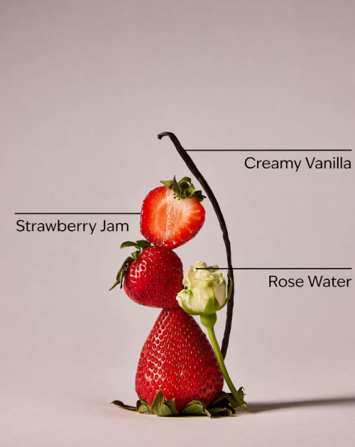 BATH & BODY WORKS - JUICY STRAWBERRY TRAVEL SIZE FINE FRAGRANCE MIST