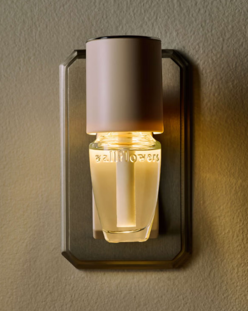 BATH & BODY WORKS - CREAM CYLINDER SCENT CONTROL NIGHTLIGHT WALLFLOWERS FRAGRANCE PLUG