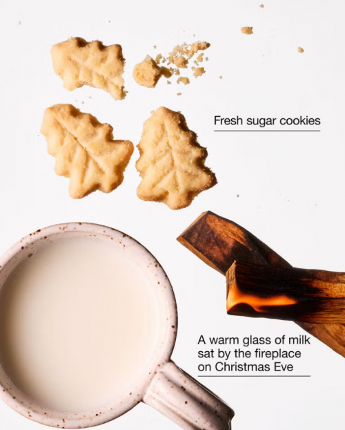 BATH BODY WORKS -SANTA'S MILK & COOKIES CANDLE 227G