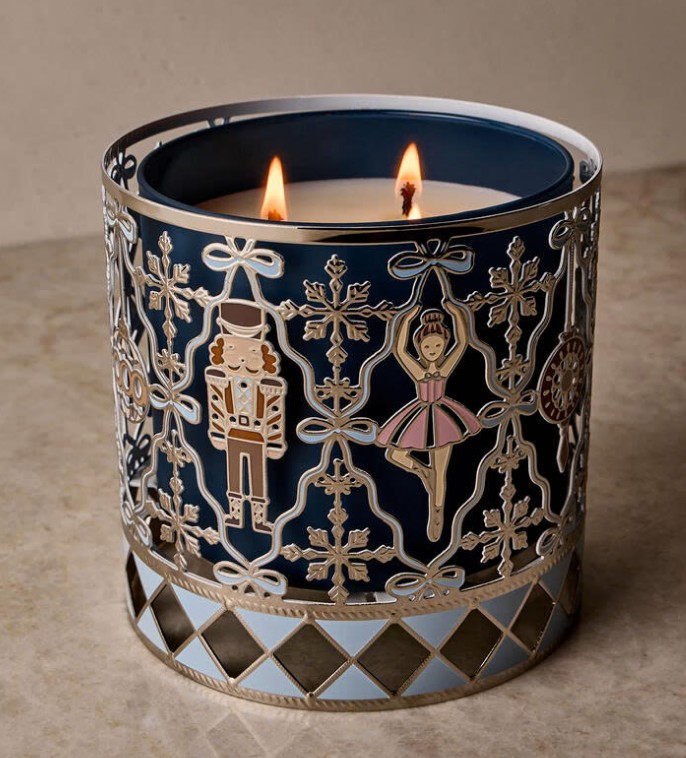 BATH & BODY WORKS - NUTCRACKER 3-WICK CANDLE HOLDER