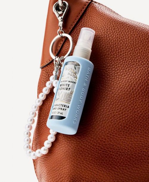 BATH & BODY WORKS - BLUE WITH PEARL WRISTLET HAND SANITIZER SPRAY HOLDER