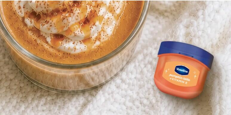 VASELINE HOLIDAY- LIMITED EDITION CUTIE LIP BALMS - PUMPKIN SPICE LATTE