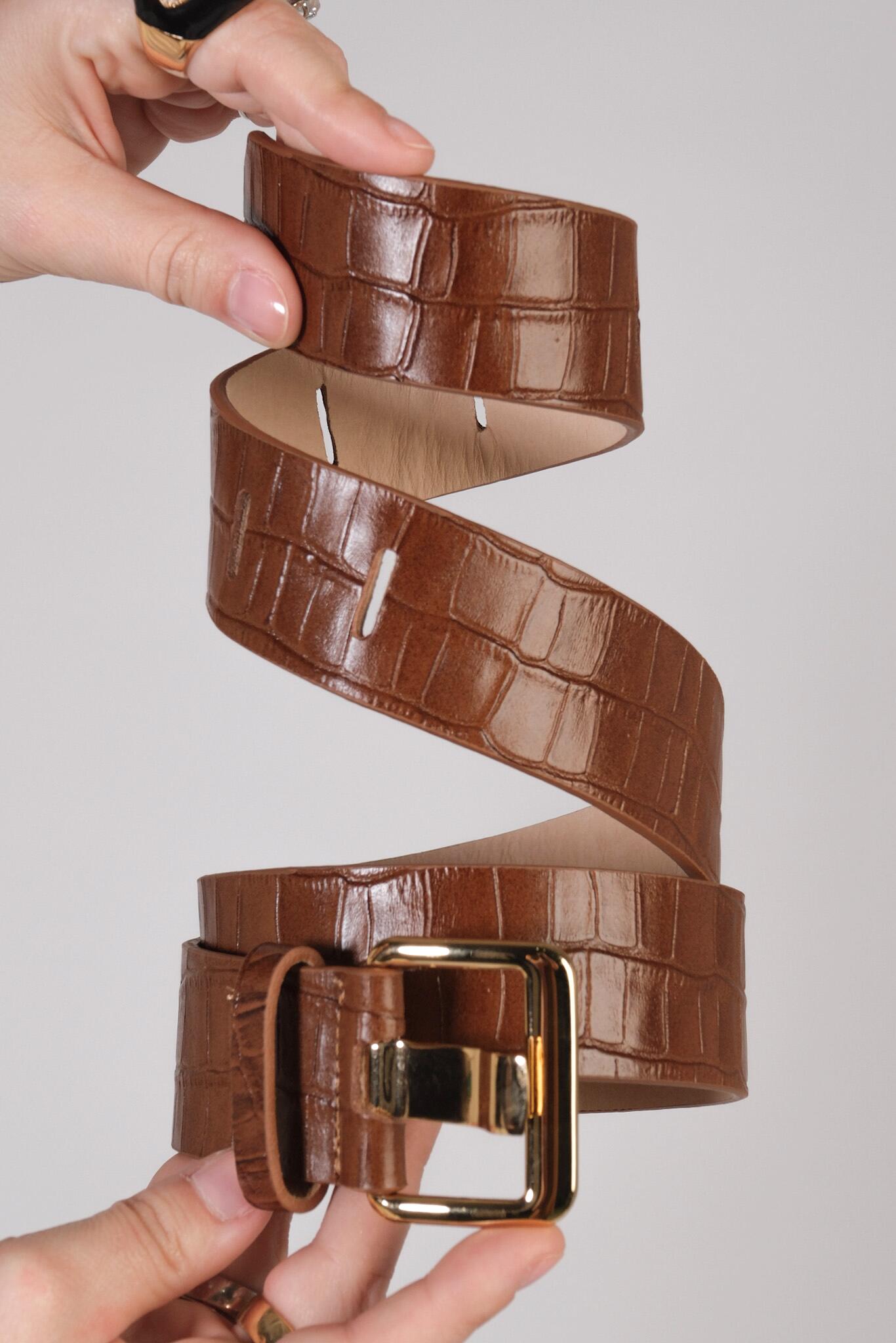 Cinto Bold Croco em Couro Legítimo e Fivela Dourada | Bomme