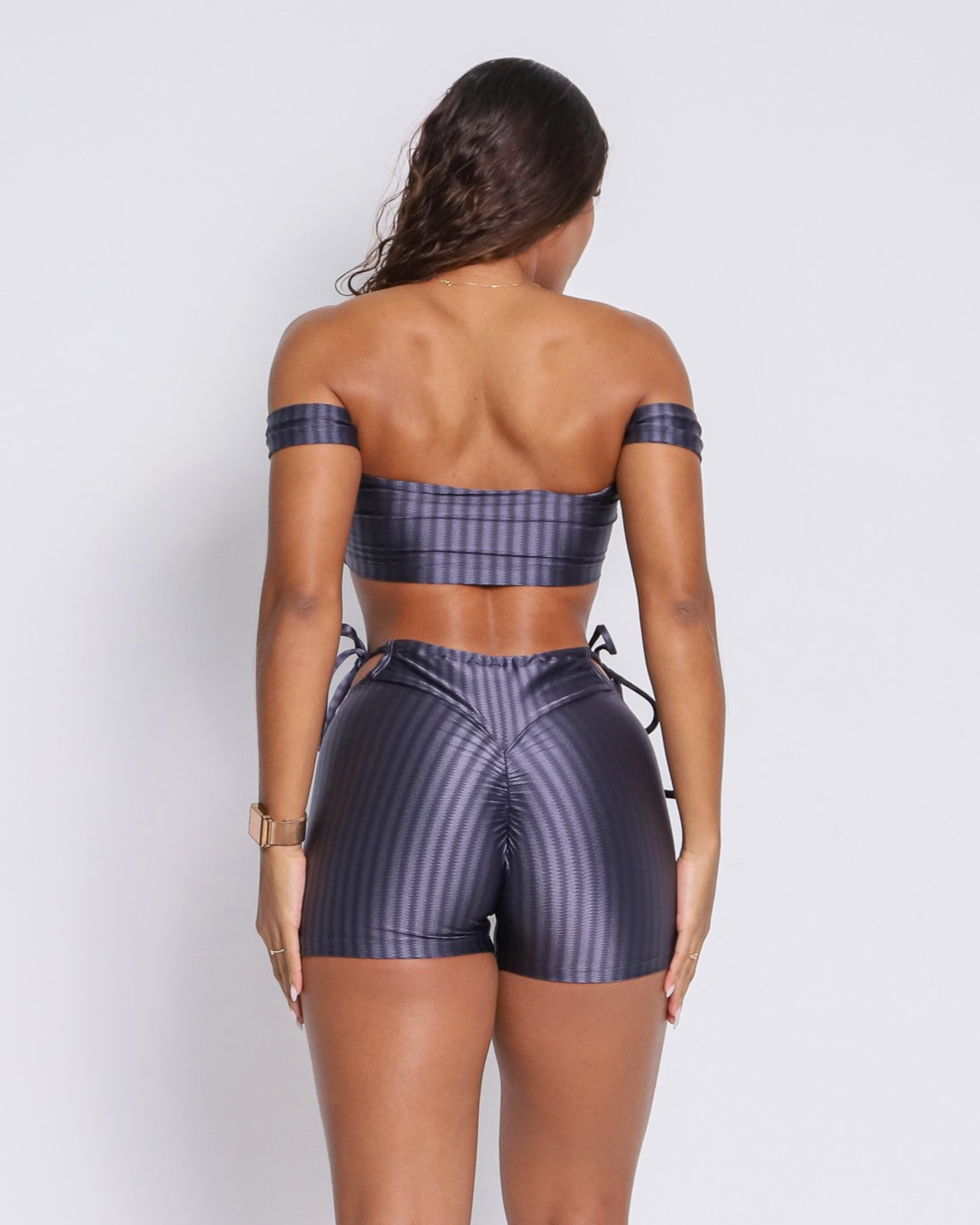 Conjunto Short Empina Ajuste Cirre Carbox + Top Ciganinha