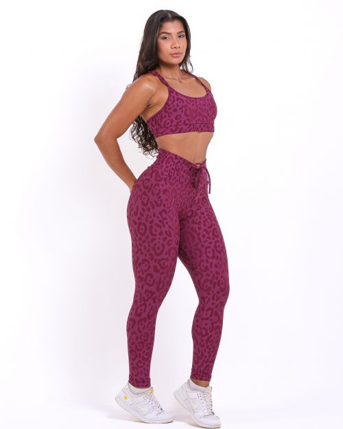 Conjunto Cal�a Legging Empina New On�a Fit + Top Lu