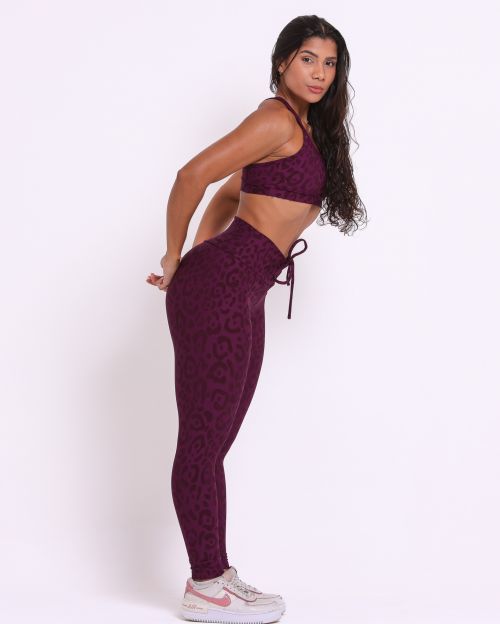 Conjunto Cal�a Legging Empina New On�a Fit + Top Lu