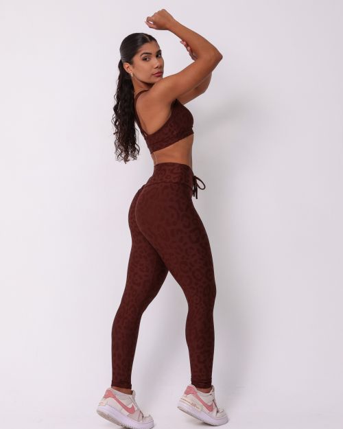 Conjunto Cal�a Legging Empina New On�a Fit + Top Lu