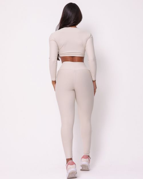 Conjunto Cal�a Legging B�sica Light + Top Maria