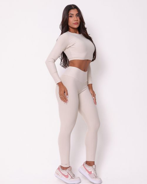 Conjunto Cal�a Legging B�sica Light + Top Maria