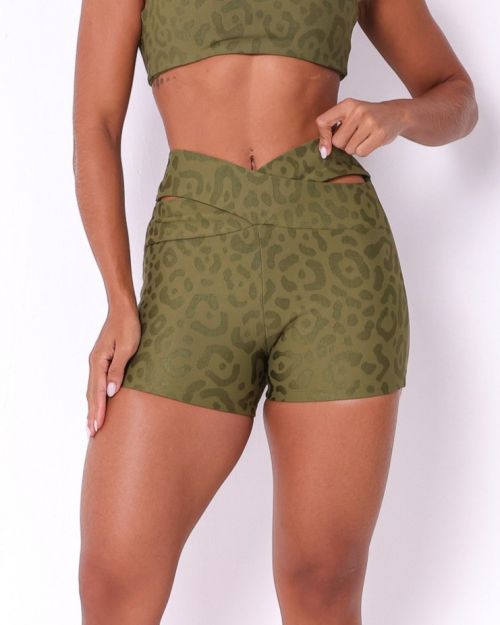 Short B�sico C�s Cruzado New On�a Fit