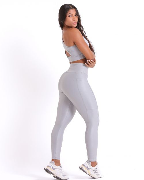 Conjunto Calça Legging Básica Bolso Compressão + Top Paloma