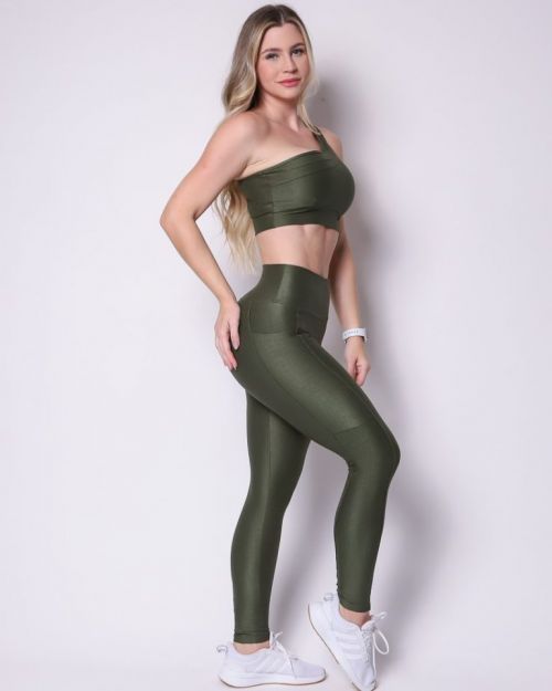 Conjunto Calça Legging Básica Bolso Compressão + Top Paloma