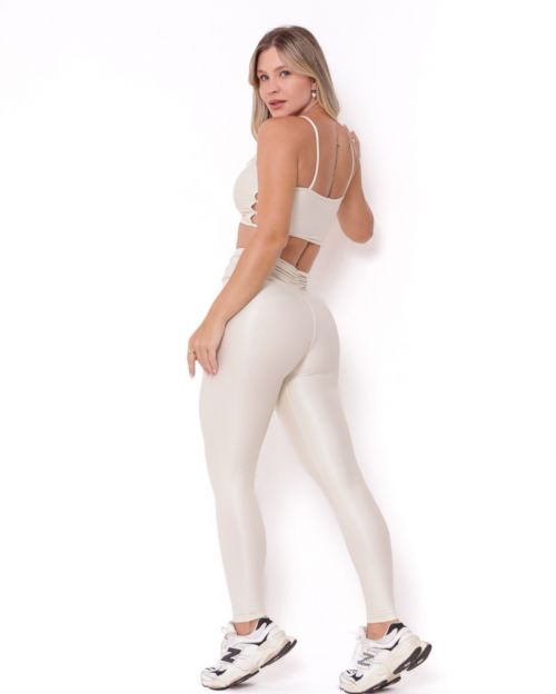 Conjunto Calça Básica Cós Franzido Compressão + Top Marta