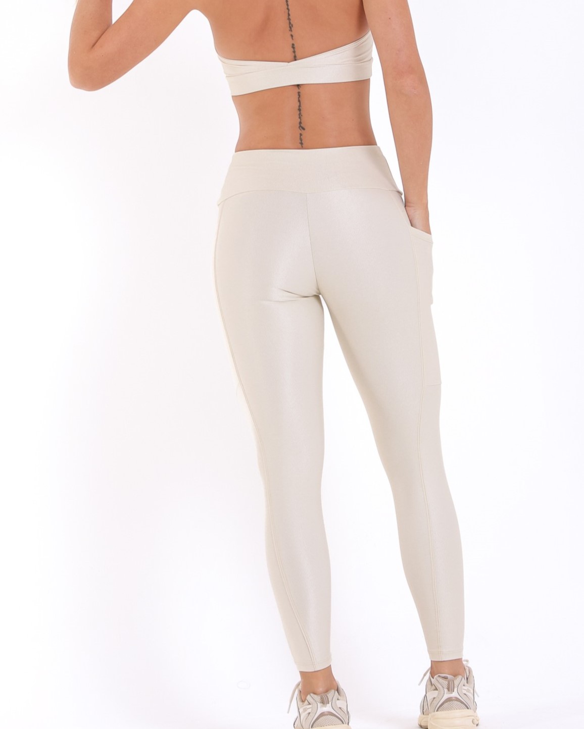 Calça Legging Básica Bolso Compressão