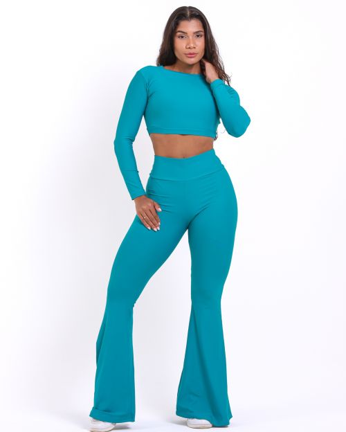 Conjunto Calça Flare Light + Top Maria
