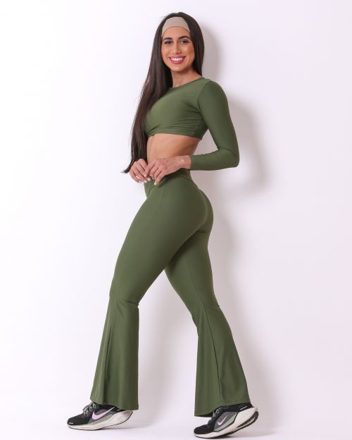 Conjunto Calça Flare Light + Top Maria