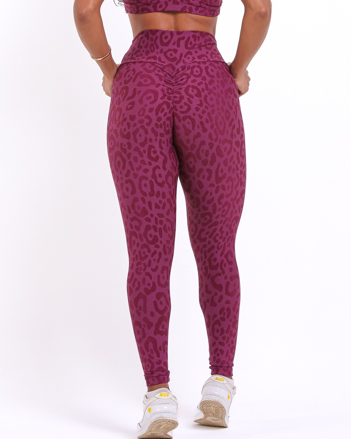 Calça Legging Empina New Onça Fit