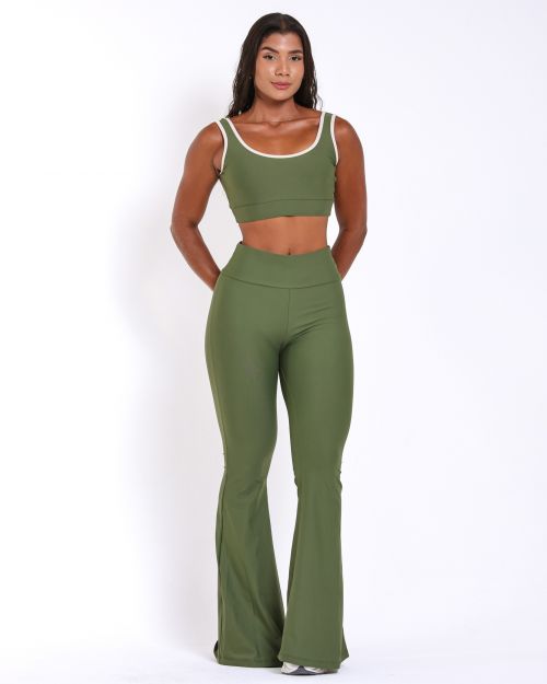 Conjunto Calça Flare Light + Top Scandal