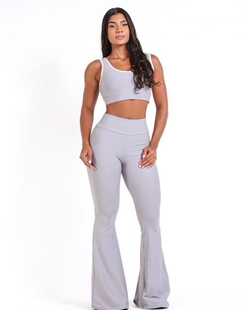 Conjunto Calça Flare Light + Top Scandal