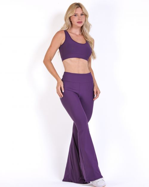 Conjunto Calça Flare Light + Top Scandal Basic