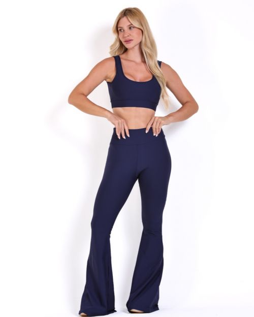 Conjunto Calça Flare Light + Top Scandal Basic